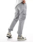 New Look cuffed cargo trousers in light grey Серый, M - фото #2