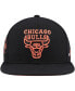 Mitchell Ness Men's Black Chicago Bulls Core Snapback Hat