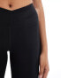 Фото #3 товара Nike Training One wrapped high waisted 7/8 leggings in black