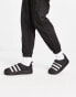Фото #6 товара adidas Originals Puffylette in black with white detail