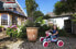 Фото #8 товара Веломобиль детский на педалях Berg BERG Buzzy Bloom Uniwersalный