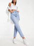 Фото #4 товара Bershka comfort fit mom jean in light blue