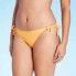 Фото #1 товара Juniors' Ribbed String Cheeky Bikini Bottom - Xhilaration™ Orange Size M