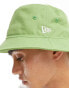 New Era logo bucket hat in green