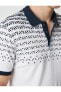 Polo Yaka Tişört Düğmeli Dar Kesim Soyut Baskı Detaylı