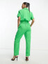 Фото #2 товара French Connection short sleeve belted jumpsuit in bold green