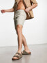 Фото #2 товара ASOS DESIGN skinny chino shorts in shorter length in grey