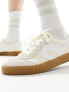 Фото #9 товара Levi's Sneak trainer in cream suede mix with gum sole