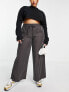 Фото #3 товара Simply Be wide leg cargo trouser with side zip pockets in grey