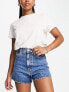 Фото #2 товара Levi's high waisted mom short in mid wash