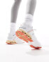 Фото #4 товара ON Cloudnova Flux trainers in white and peach