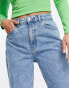 Фото #4 товара ASOS DESIGN Petite relaxed mom jeans in lightwash - LBLUE