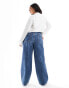 Фото #2 товара ASOS DESIGN Curve wide leg dad jeans in dark mid blue