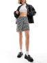 Фото #1 товара JDY asymetric mini skirt in black and white check