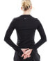 Фото #2 товара Nike One Dri-Fit tight long sleeve top in black