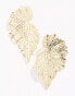 Фото #3 товара DesignB London textured leaf stud earrings in gold