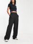 Фото #1 товара Pieces high waisted straight leg trousers in black