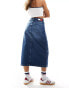 Фото #2 товара Tommy Jeans Claire denim midi skirt in mid wash