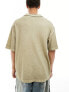 Фото #5 товара COLLUSION waffle textured polo with graphic front t-shirt in khaki