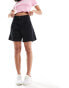 Levi's Pleated trouser shorts in black