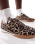 ASOS DESIGN – Downtime – Sneaker im Fußball-Design mit Leopardenmuster