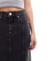 Tommy Jeans claire denim midi skirt in black Jeansschwarz, W28 - фото #4