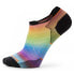 Фото #1 товара SMARTWOOL Run Zero Cushion Pride Rainbow Print short socks