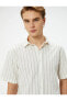 Фото #2 товара Рубашка мужская Koton Классический воротник с коротким рукавом и пуговицами