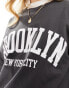 Фото #8 товара New Look Brooklyn sweatshirt in grey