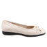 Фото #1 товара Trotters Dellis T2054-115 Womens Beige Wide Leather Ballet Flats Shoes 7.5