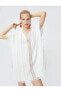 Фото #20 товара Şahika Ercümen X Koton - Oversize Şerit Detaylı Plaj Elbisesi