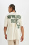 DeFactoFit NBA Milwaukee Bucks Oversize Fit Bisiklet Yaka Kısa Kollu Tişört C4458AX24HS