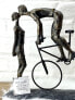 Фото #5 товара Декор и интерьер GILDE Скульптура "Поцелуй меня" Велосипедист