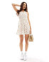 Фото #4 товара Wednesday's Girl ditsy floral shirred cami mini dress in white