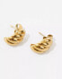 Фото #4 товара ASOS DESIGN waterproof stainless steel stud earrings with ridged curved design in gold tone