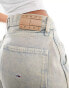 Tommy Jeans Daisy baggy jeans in light wash Denim Color, W34 L30 - фото #4