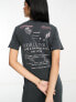 ASOS DESIGN – T-Shirt-Kleid in Midilänge in verwaschenem Anthrazit mit Gothic-Grafikprint