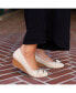 ფოტო #7 პროდუქტის Women's Graysn Buckle Detial Wedge Pumps