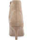 ფოტო #3 პროდუქტის Women's Rossia Studded Pointed Toe Booties