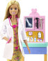 Barbie FXP16 - Zahnärztin-Puppe, Blonde, Spielset, kleine Patientenpuppe, Spülbecken, Behandlungsstuhl und vielem mehr, zum Beruf passendes Spielzeug für Kinder im Alter von 3–7 Jahren