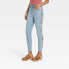 Фото #1 товара Women's Mid-Rise Embroidered Skinny Jeans - Knox Rose Light Wash 2