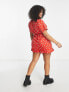Daisy Street Plus – Kurzärmliges rotes Minikleid mit Wickeldesign vorne und Blümchenmuster