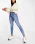 Фото #4 товара River Island Kaia high rise skinny jeans in mid blue