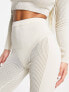 Simmi – Konturierte Leggings in Steinbeige mit Rippenstruktur und hohem Bund, Kombiteil