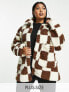 Фото #1 товара Wednesday's Girl Curve boxy oversized coat in check fluffy borg