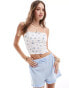 Фото #1 товара Pull&Bear strappy seam detail cami in white & blue floral