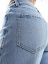 Фото #3 товара New Look waist enhance mom jeans in medium wash blue