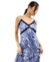 Vero Moda satin maxi slip dress with lace trim in blue crinkle print синяя печать, L - EU 40 - фото #3