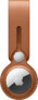 Фото #2 товара Беспроводная метка Apple AirTag Leather Loop - Saddle Brown - Ключевой поиск - Кожа - Коричневый - Saddle Brown - 1 шт.