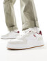 Фото #10 товара Levi's Glide leather trainer with logo in cream suede mix